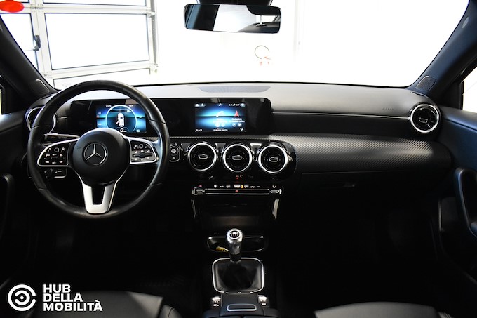 MERCEDES-BENZ A 180 d Business Extra